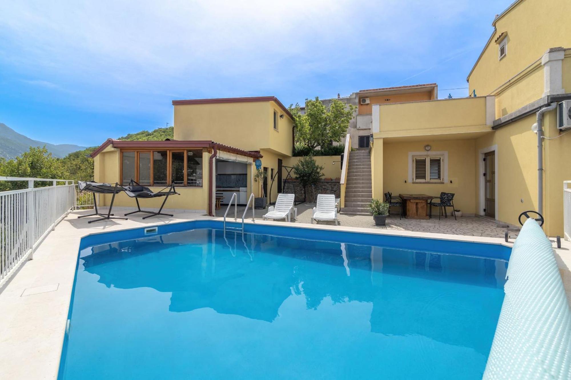 Homestay Zora2